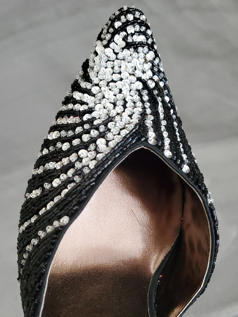 🆕️ JENNIFER B. Black Beaded Rhinestone Pointed Toe Ankle Strap Heels SIZE: 11W - Picture 7 of 12